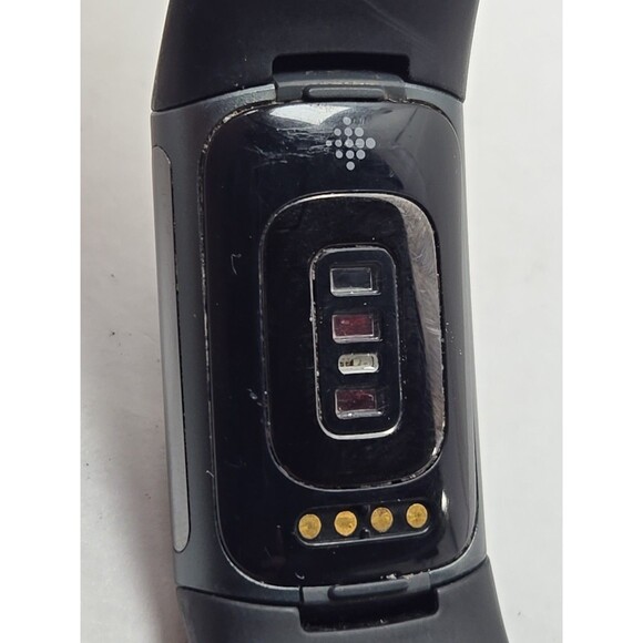 Fitbit Charge 5 Fitness Tracker GPS SpO2 Sleep Monitor Activity W/ Charger Watch - Picture 12 of 13